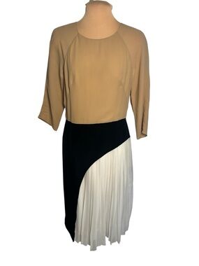 Tibi Colorblock Pleated Dress Size 6 Neutral Minimalist Designer Midi Dress